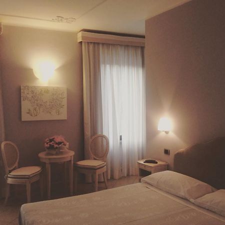 Hotel Langa In 코르테밀리아 외부 사진